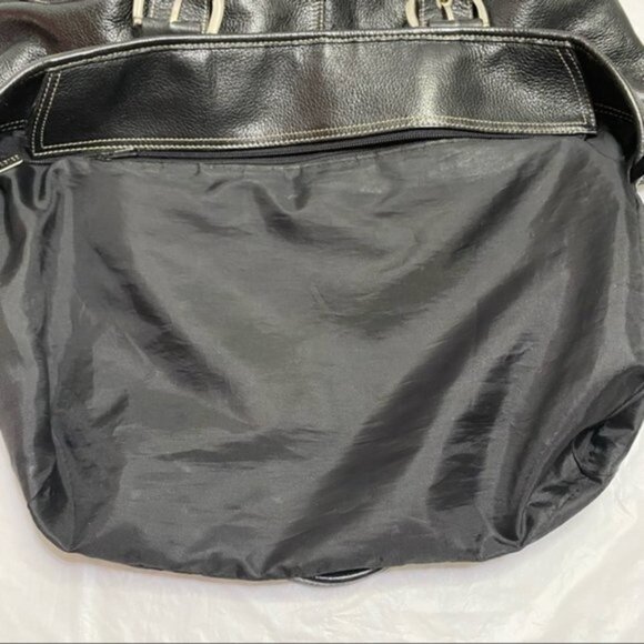 Danier Genuine Leather Bag in Black - Picture 7 of 8